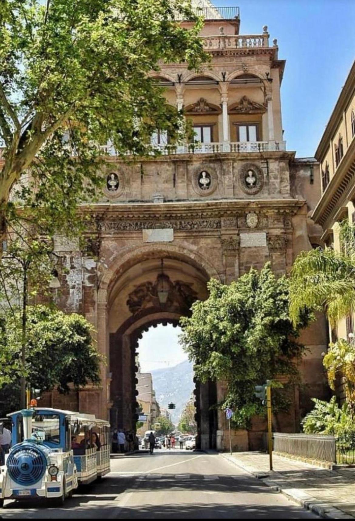Amalfitani House Apartment Palermo